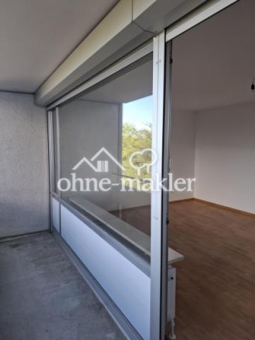 Balkon mit Wohnzimmer