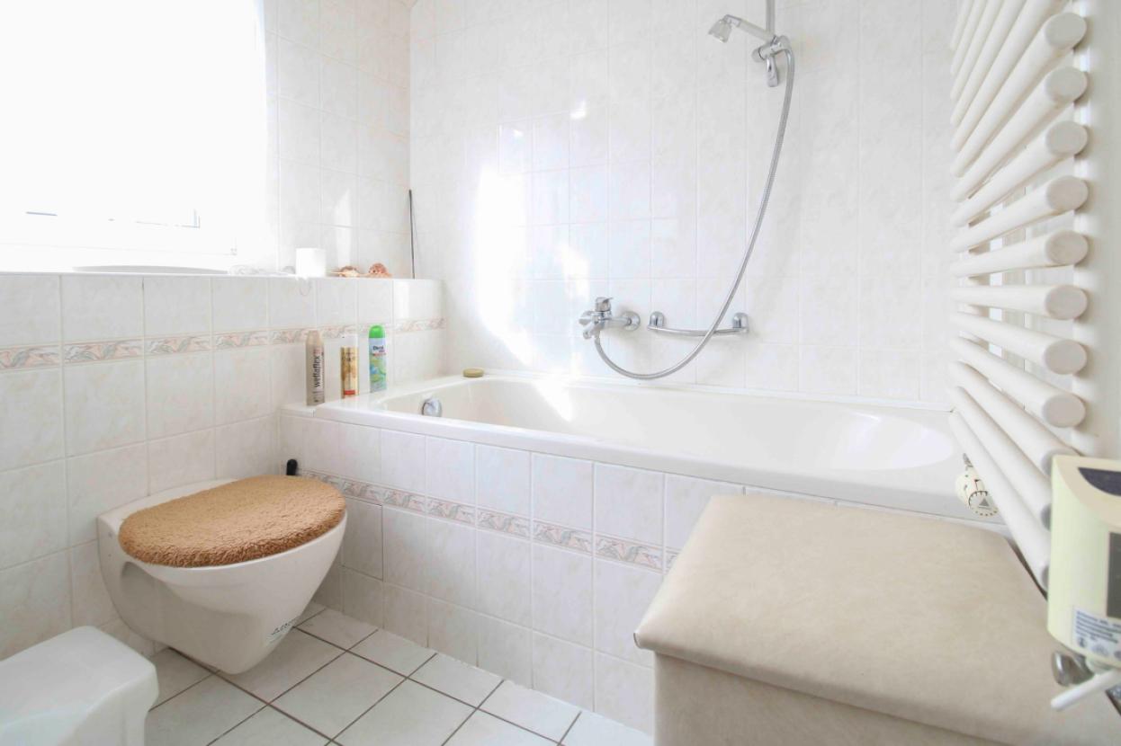 Badezimmer 1.OG