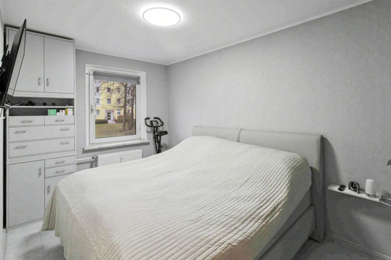 Schlafzimmer (3)