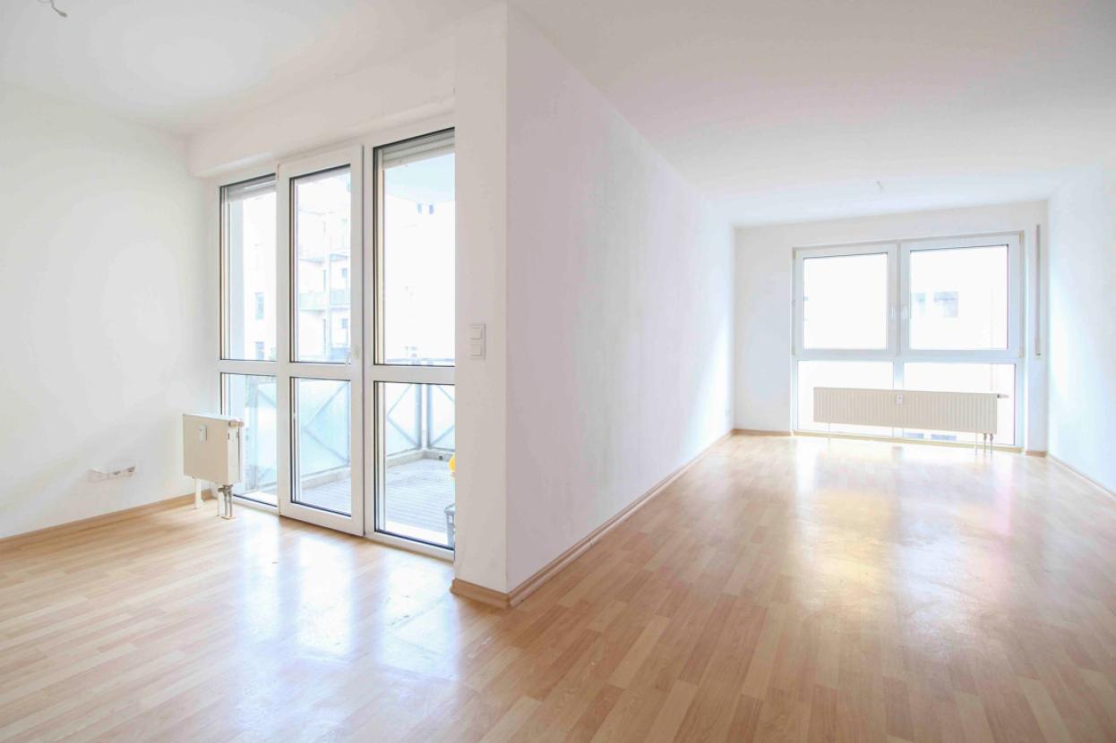 Wohnzimmer + Balkon