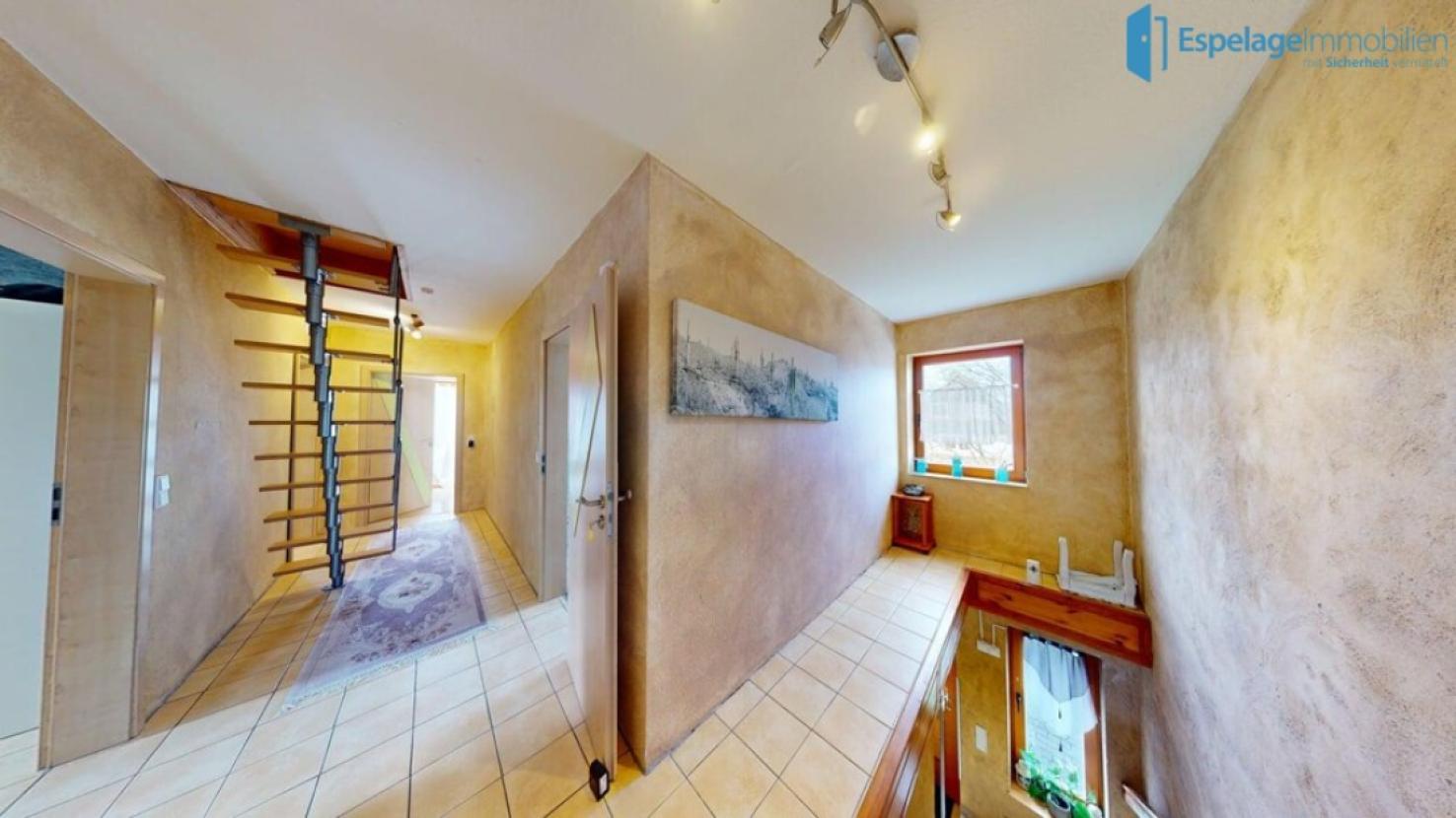 Flur Treppenaufgang 2. Etage