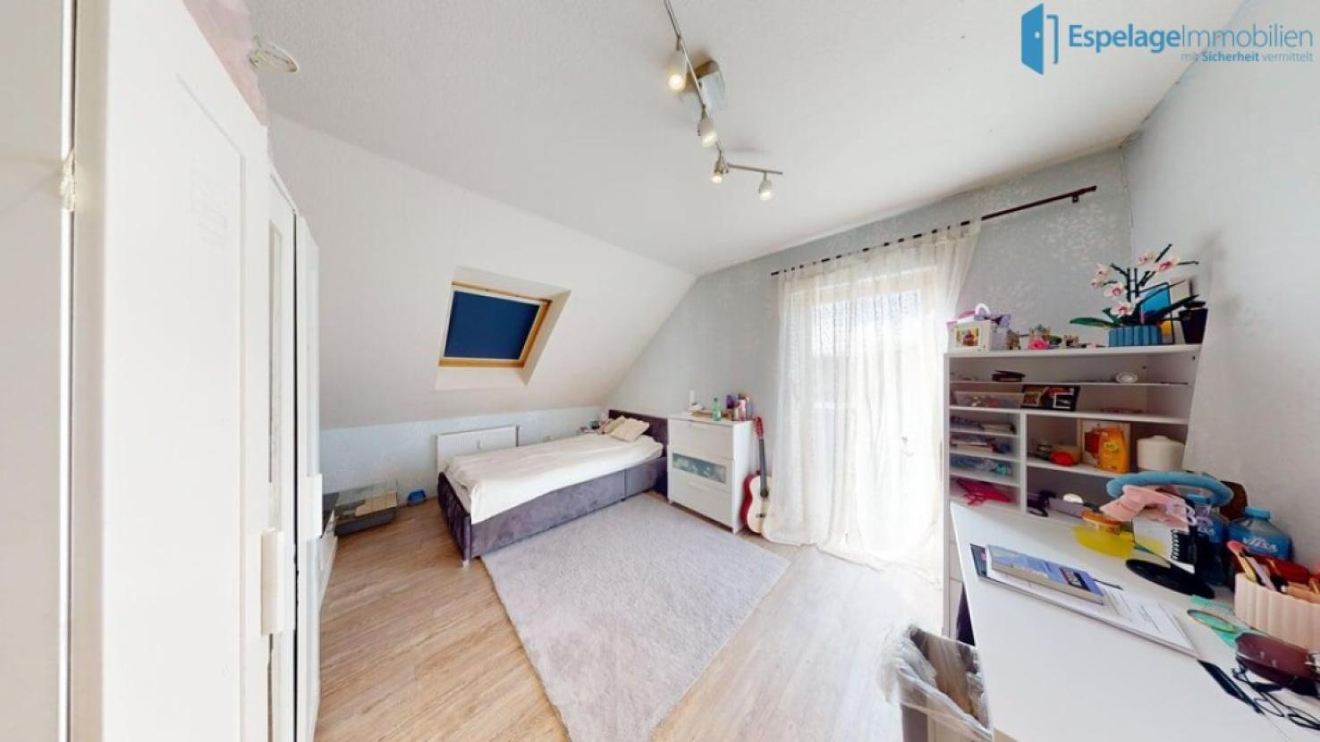 Zimmer 1 OG