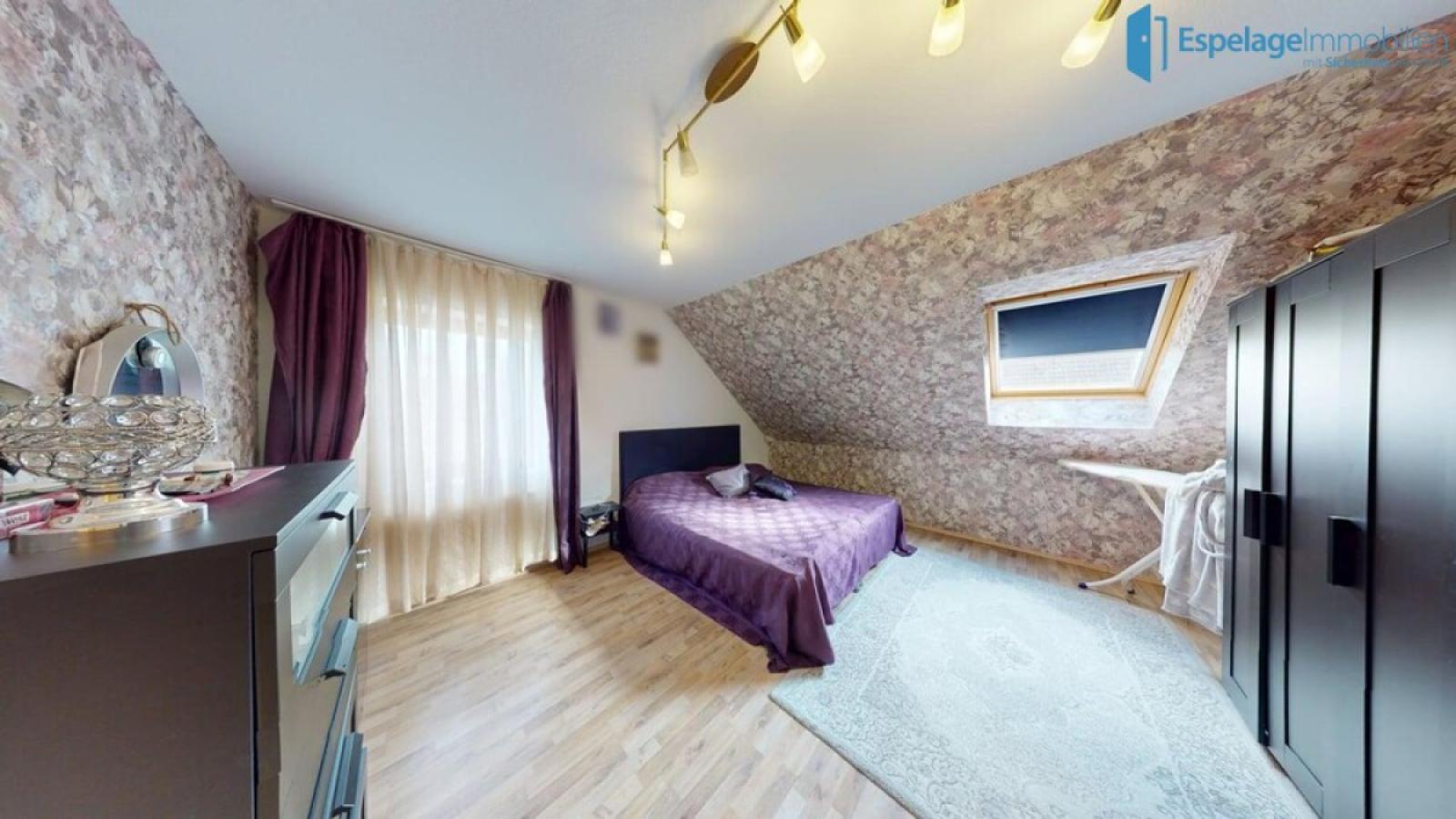 Zimmer 4 OG