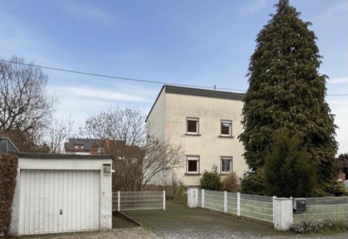 Haus mit Garage