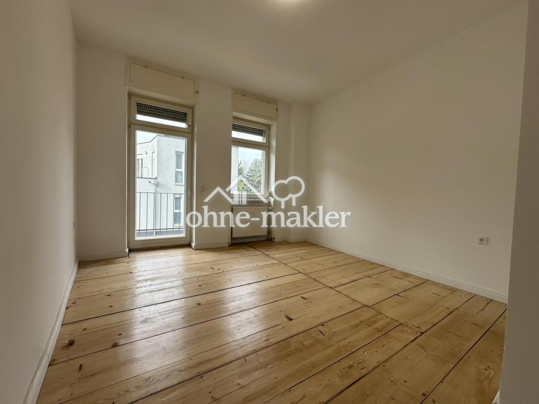 Schlafzimmer mit Balkon 