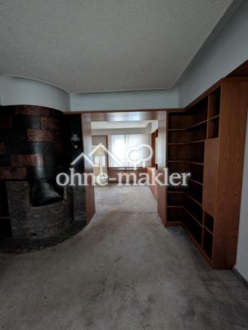 Wohnzimmer mit Kamin