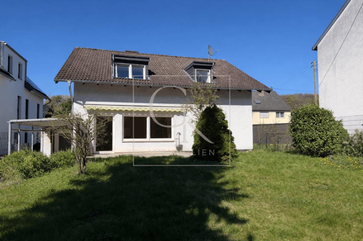 Haus vom Garten aus