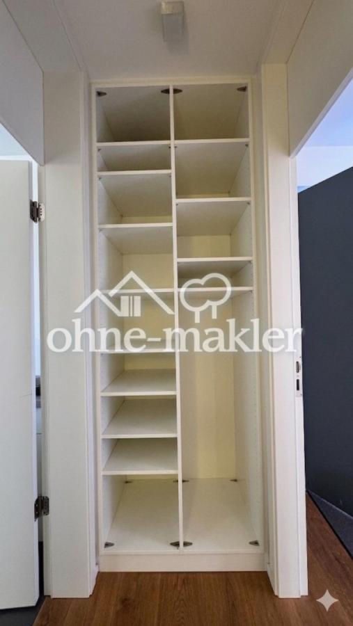 Einbauschrank bei Kellertreppe