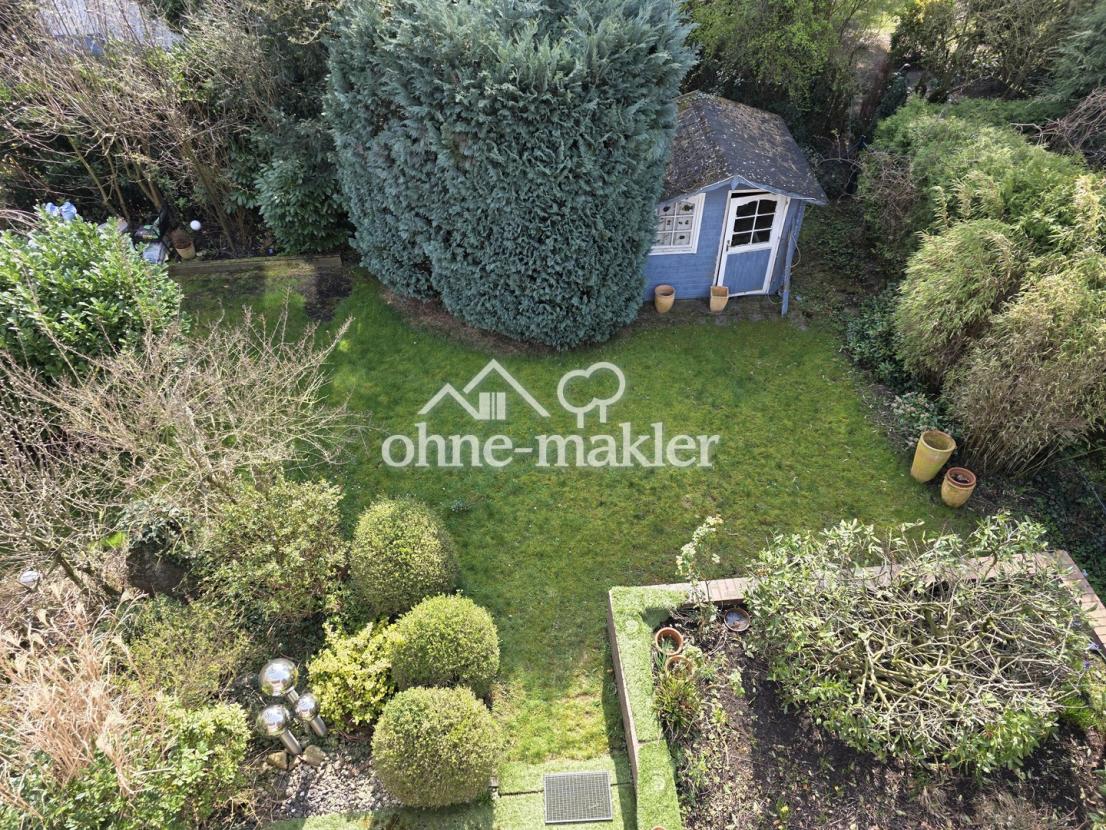 2.OG_Balkon-Blick in Garten