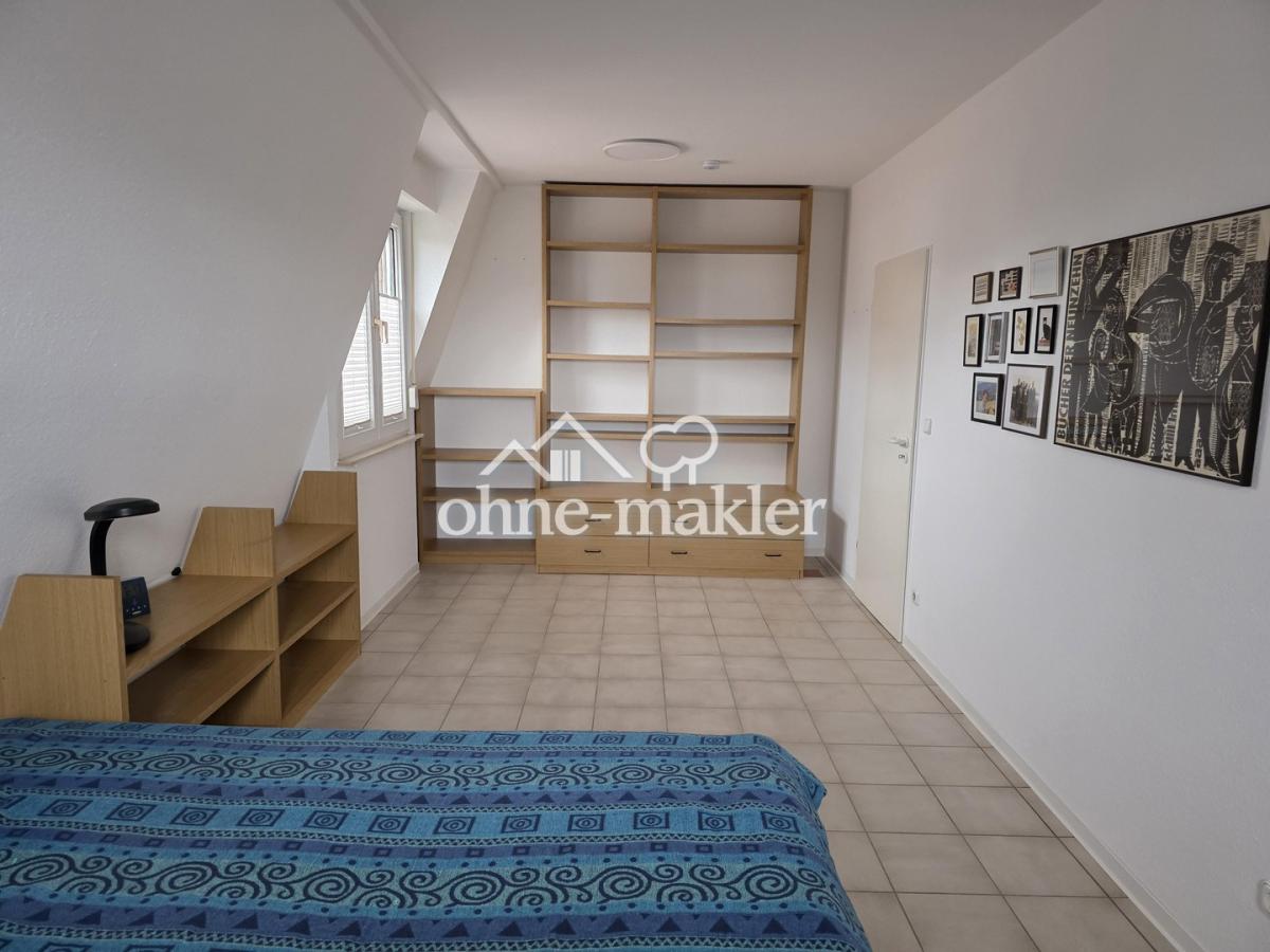 3. OG_Schlafzimmer_Eltern (2)