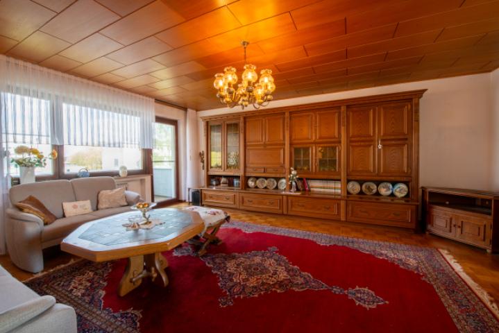 Wohn-/ Esszimmer