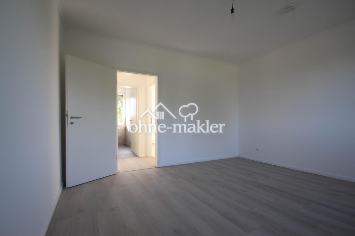 Schlafzimmer 2.1