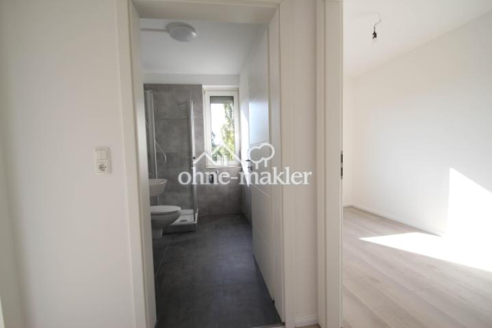 Bad / Schlafzimmer 3