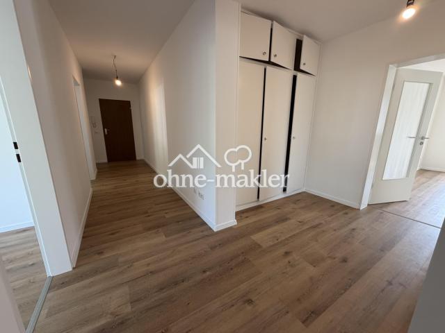 Flur mit Einbauschrank