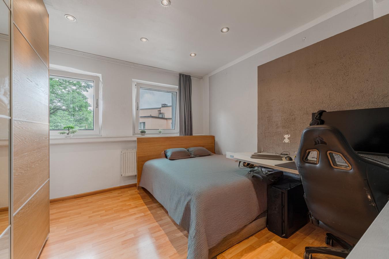 Schlafzimmer 2