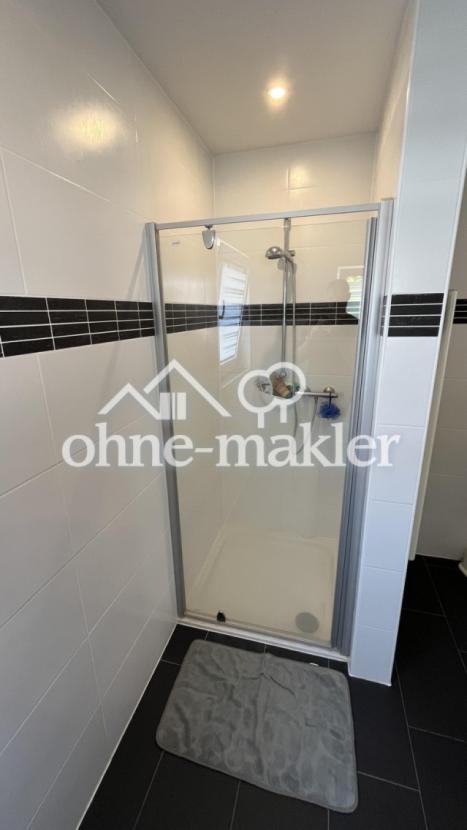 Bad 2 OG Dusche
