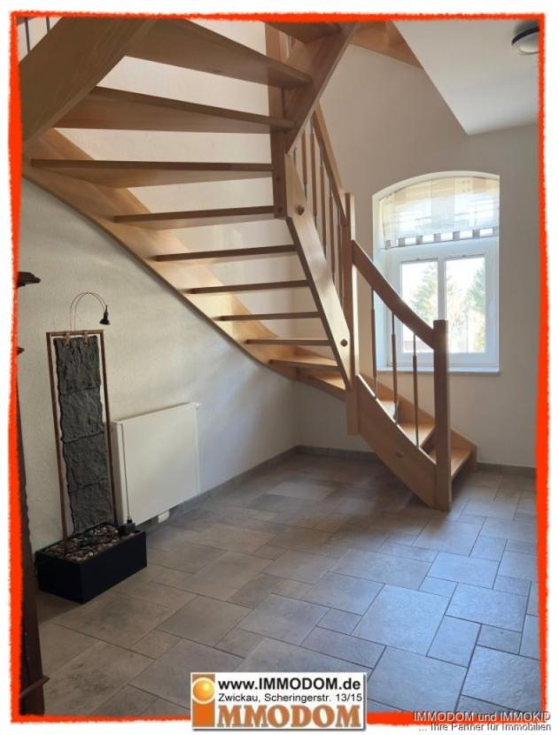 Treppe im EG zum 1.OG