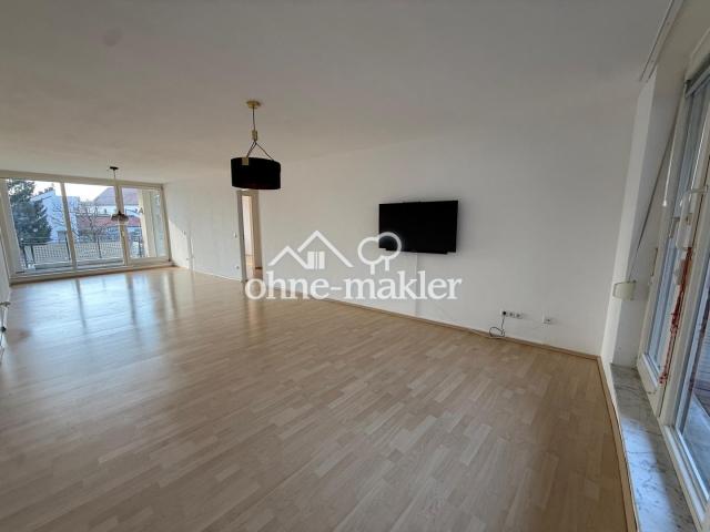 Wohnzimmer und Essbereich