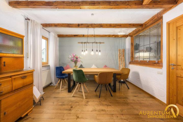 Wohnen & Essen Haus links