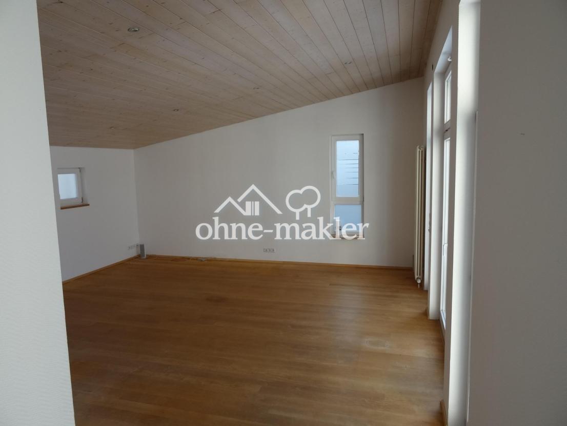 Blick ins Wohnzimmer