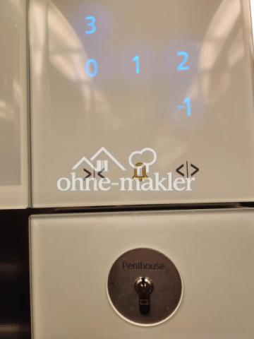Schlüsselschalter im Aufzug