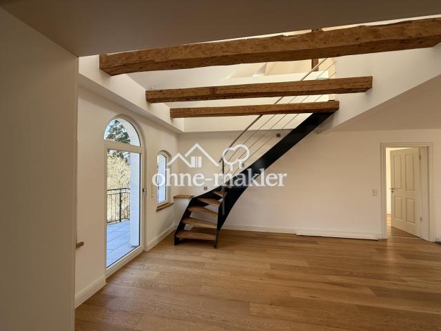 Esszimmer Treppe zur Galerie