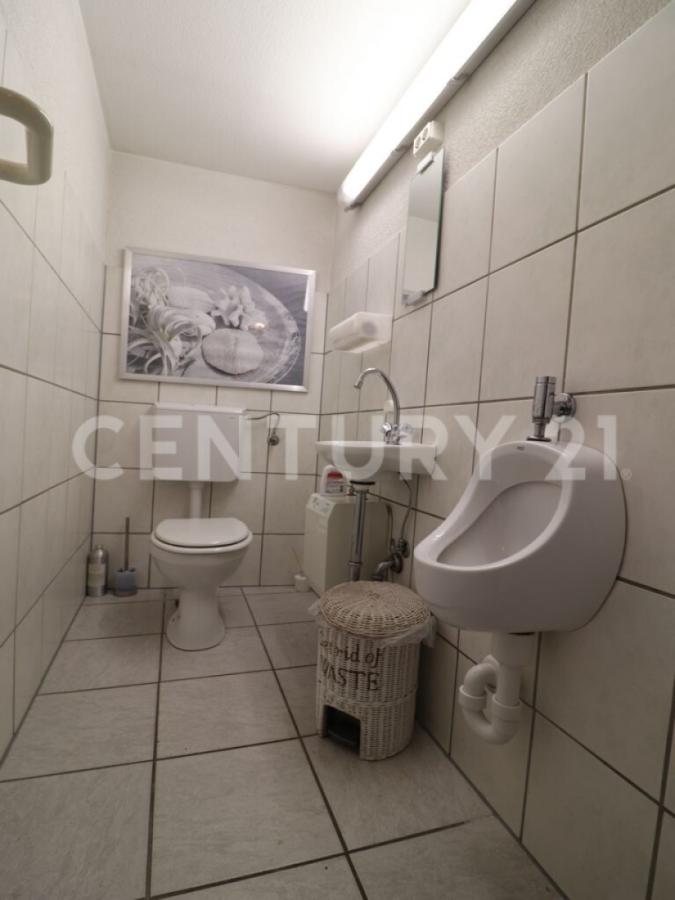 WC, Gewerbe