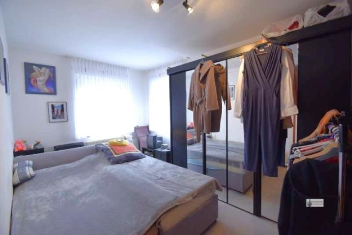 5. Großes Schlafzimmer