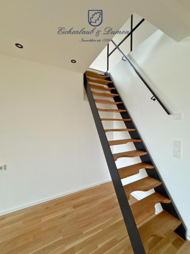 Treppe zum Hobbyraum DG