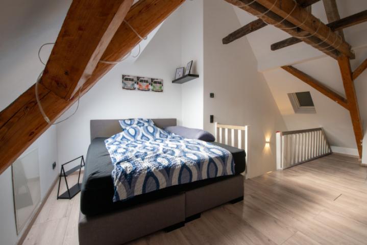 Schlafzimmer (DG)