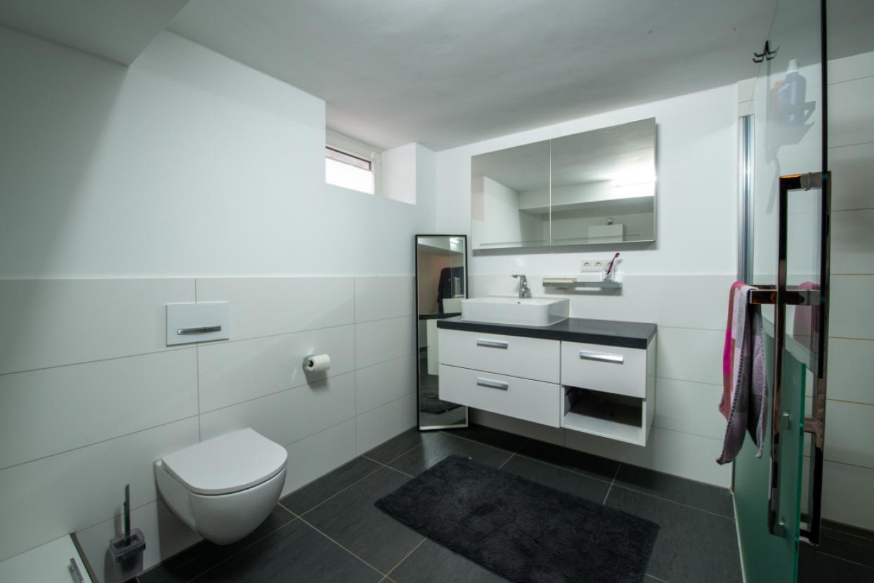 Badezimmer (KG)