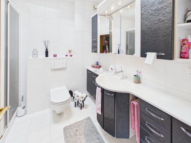 Badezimmer- Weyel Immobilien