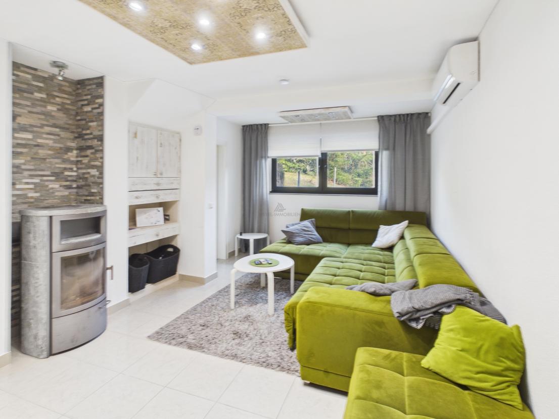 Wohnzimmer- Weyel Immobilien