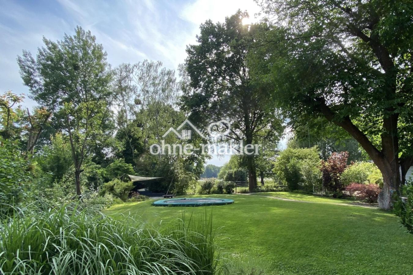 Gartenidylle im Sommer 
