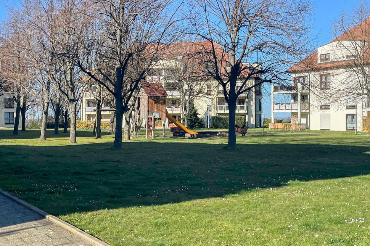 Innenhof mit Spielplatz