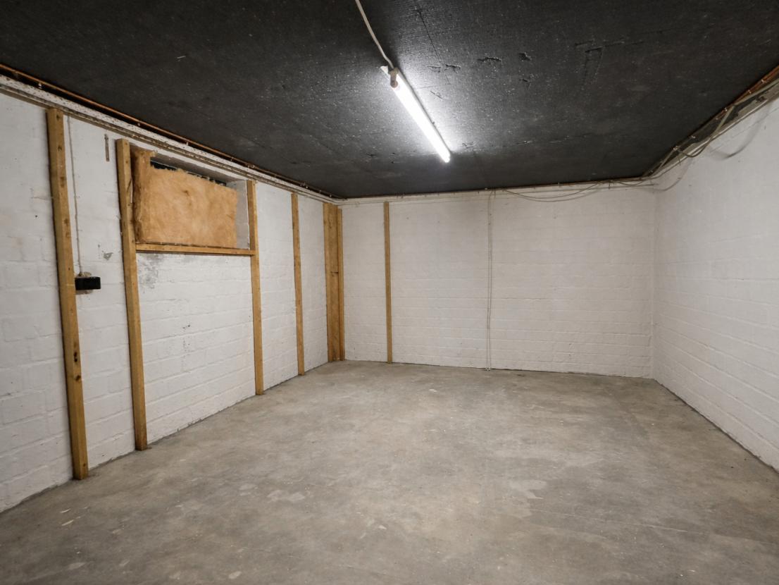 Keller altes Studio