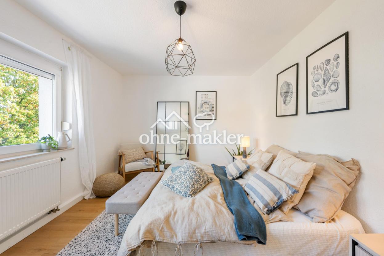 Schlafzimmer 1