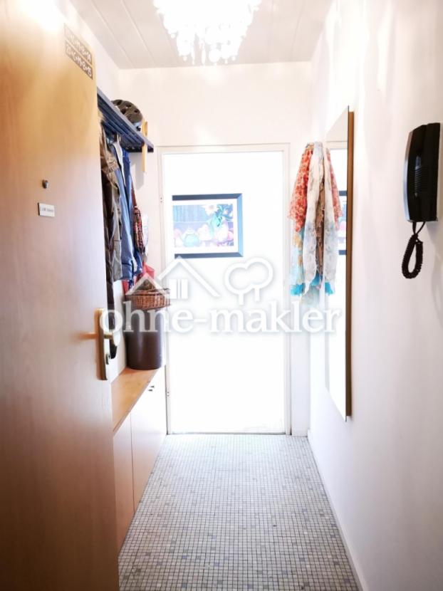 Eingangsbereich mit Garderobe