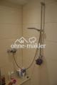 Dusche mit Sitzgelegenheit