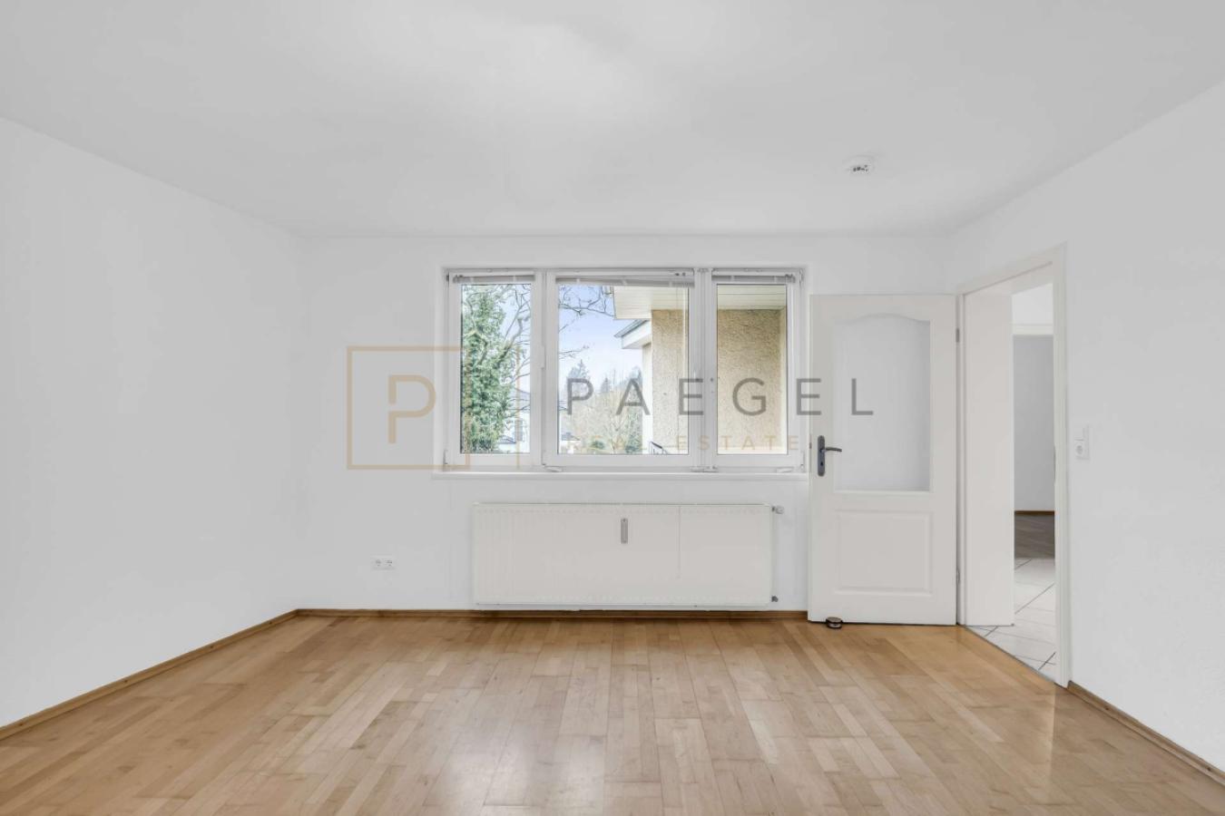 Helles Wohnzimmer ca. 20 qm