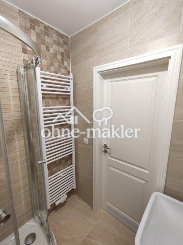 Badezimmer m. Handtuchtrockner