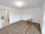 Wohnzimmer, Flurblick