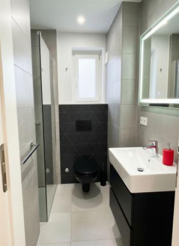 WC (KI-generiert)