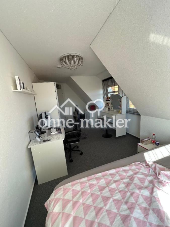 Kinder-/Arbeitszimmer