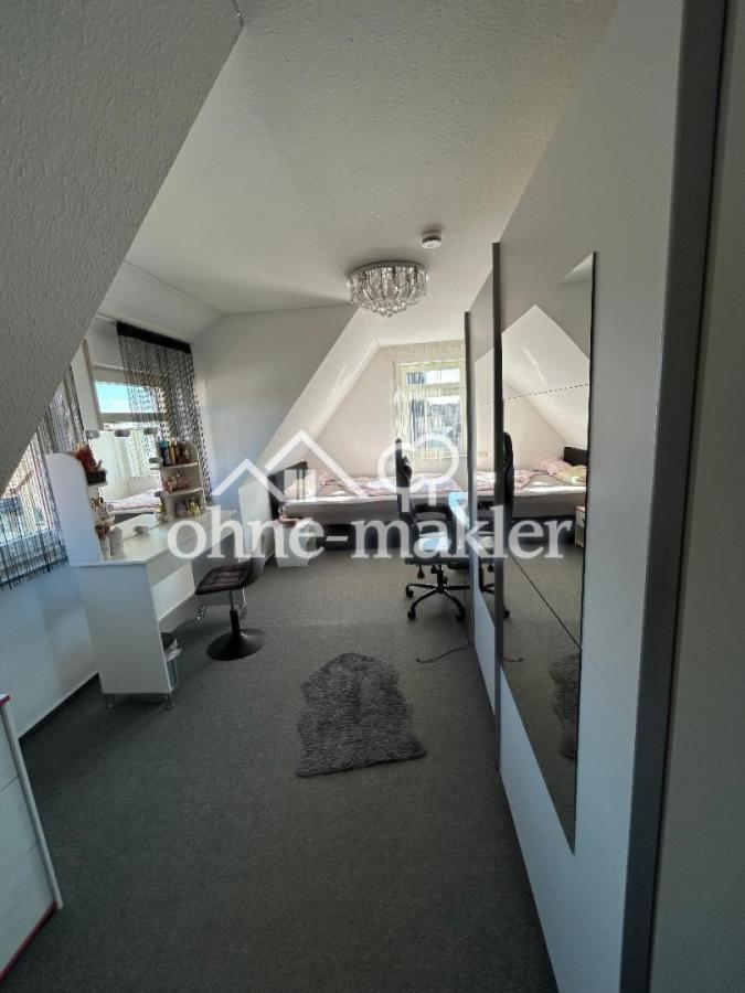 Kinder-/Arbeitszimmer