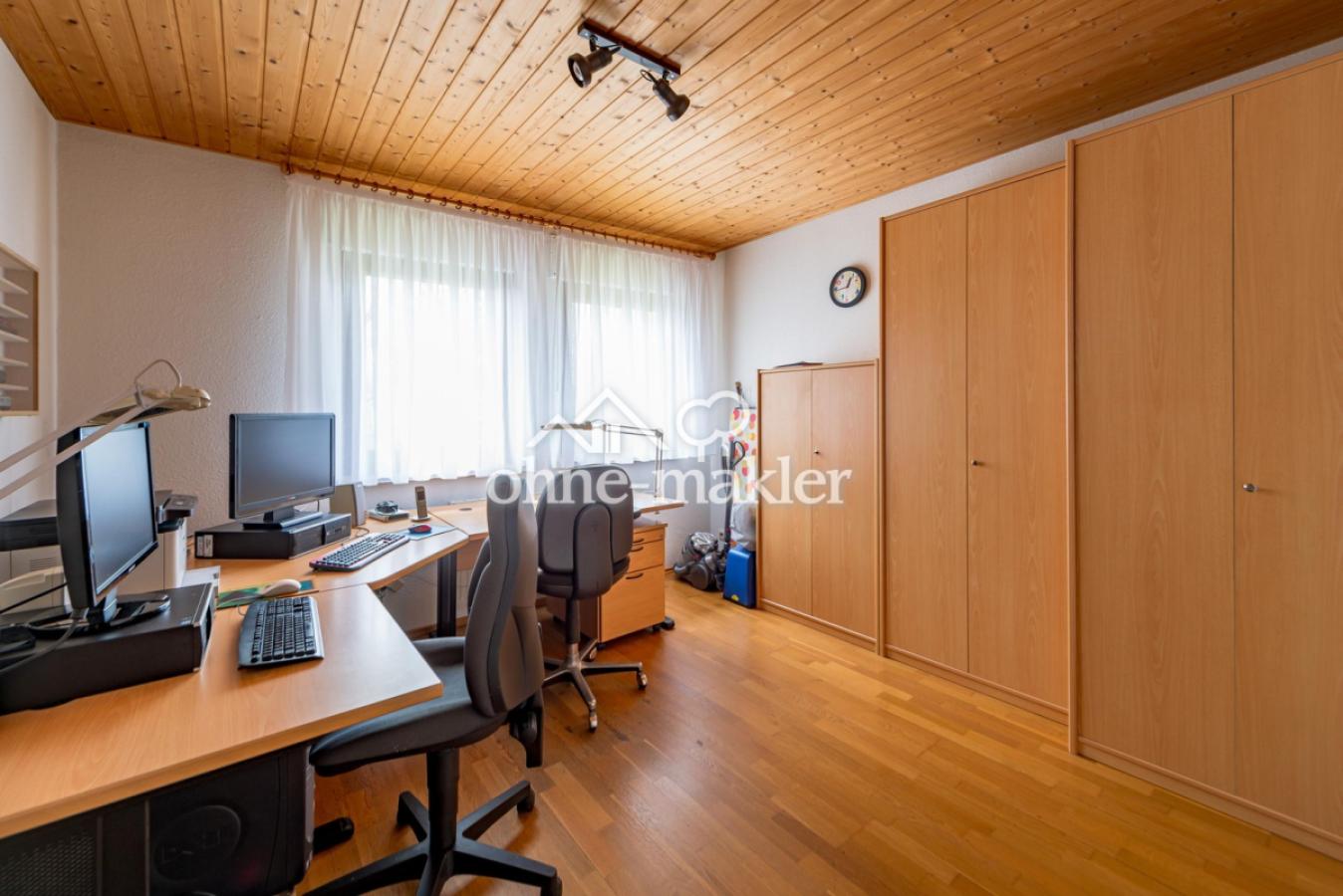 Arbeitszimmer