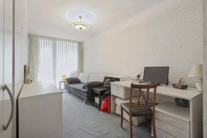 Zimmer I
