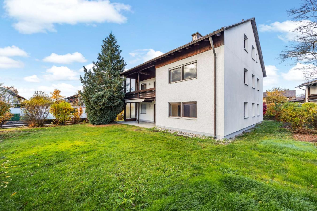 Hausansicht vom Garten