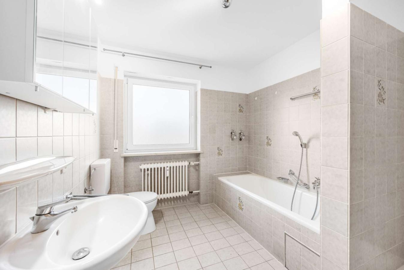 Badezimmer im DG