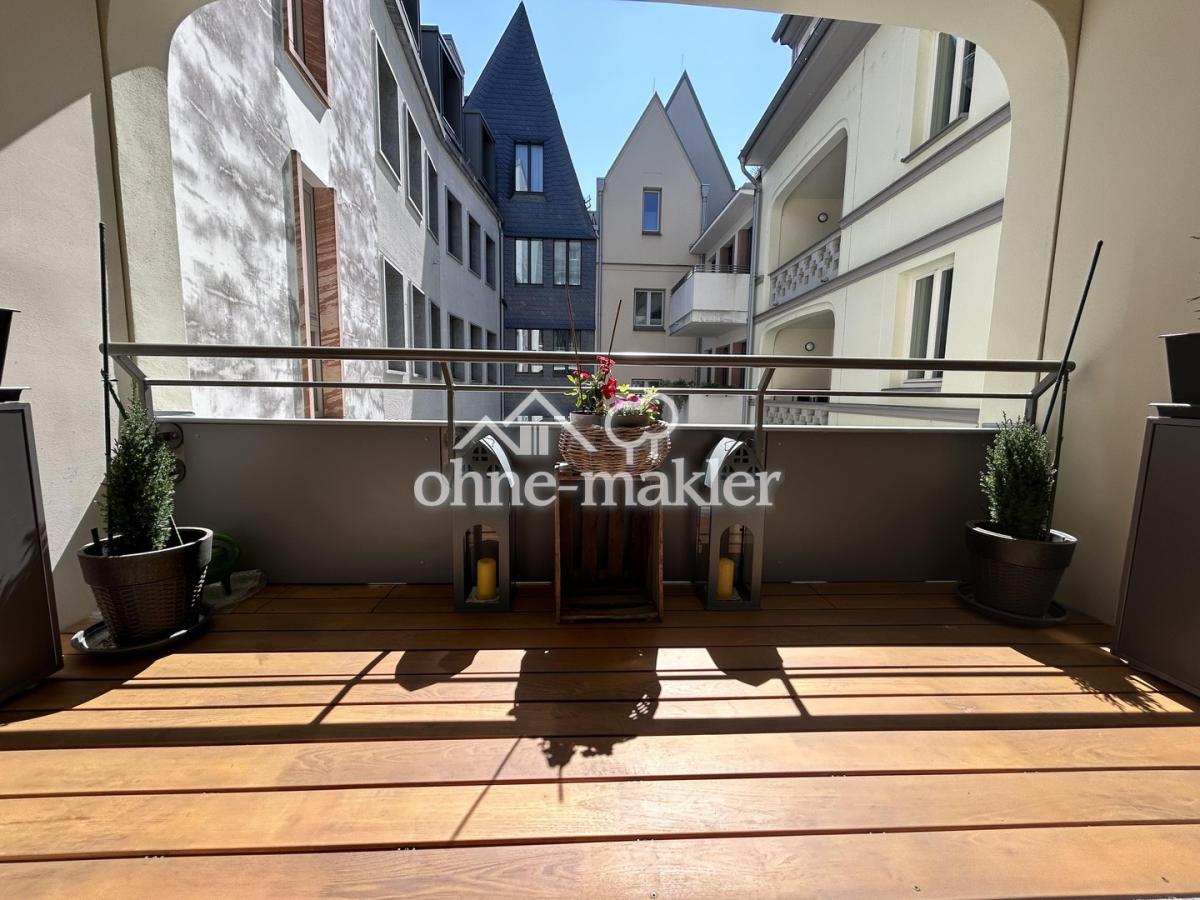 Loggia zum Wohnungsinnenhof
